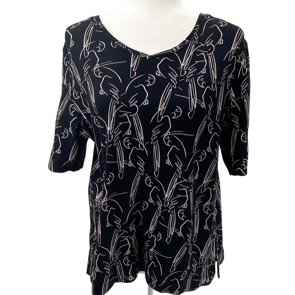 Chico’s Size 2 Large Supima Cotton V-Neck Top Black White Parrot Bird Print - Picture 1 of 10
